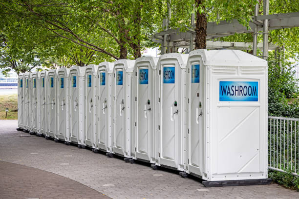 Porta potty rental for outdoor events in Paramount Long Meadow, MD